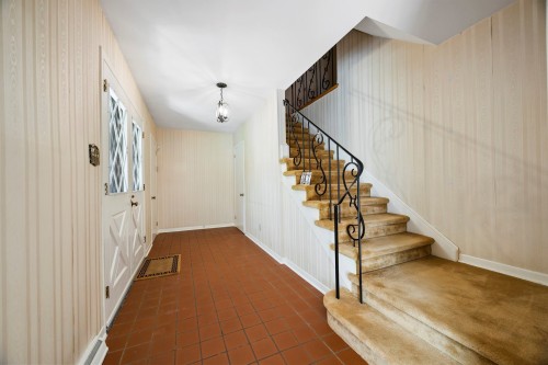 Hall d'entrée/Vestibule - 467 Rue Wellesley, Hudson, QC - Indoor Photo Showing Other Room
