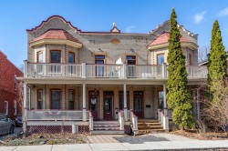 Façade - 