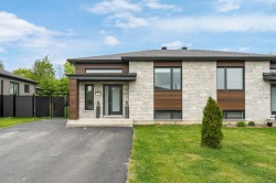205 Rue de l'Arctique  Cowansville, QC J2K 0J6