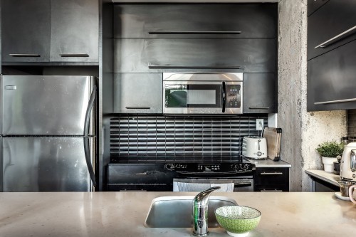 Cuisine - 349-3700 Rue St-Antoine O., Montréal (Le Sud-Ouest), QC - Indoor Photo Showing Kitchen With Upgraded Kitchen
