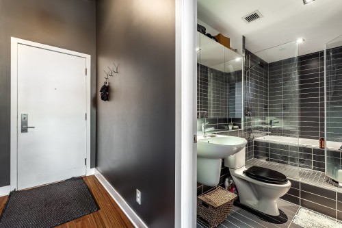 Salle d'eau - 349-3700 Rue St-Antoine O., Montréal (Le Sud-Ouest), QC - Indoor