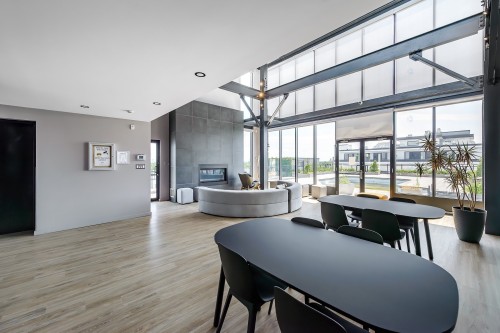 Salle communautaire - 349-3700 Rue St-Antoine O., Montréal (Le Sud-Ouest), QC - Indoor