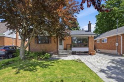 37 Ivorwood Crescent Toronto, ON M1R 2X6