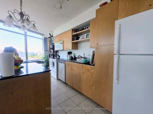 1703-373 Front Street W, Toronto, ON - Indoor Photo Showing Kitchen