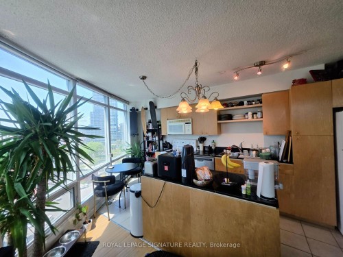1703-373 Front Street W, Toronto, ON - Indoor