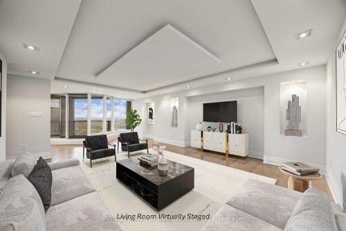 2904-2045 Lake Shore Boulevard W, Toronto, ON - Indoor Photo Showing Living Room