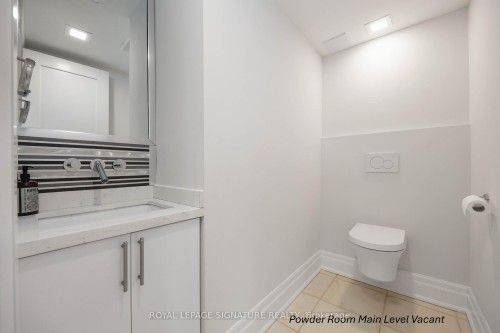 2904-2045 Lake Shore Boulevard W, Toronto, ON - Indoor Photo Showing Bathroom