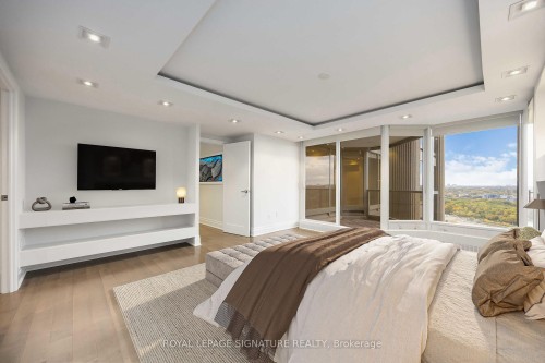 2904-2045 Lake Shore Boulevard W, Toronto, ON - Indoor Photo Showing Bedroom