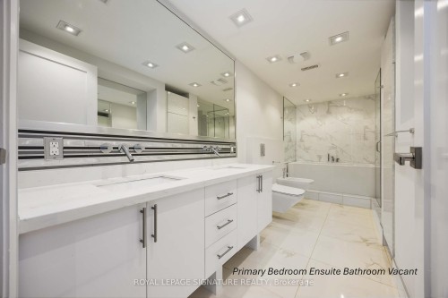 2904-2045 Lake Shore Boulevard W, Toronto, ON - Indoor Photo Showing Bathroom