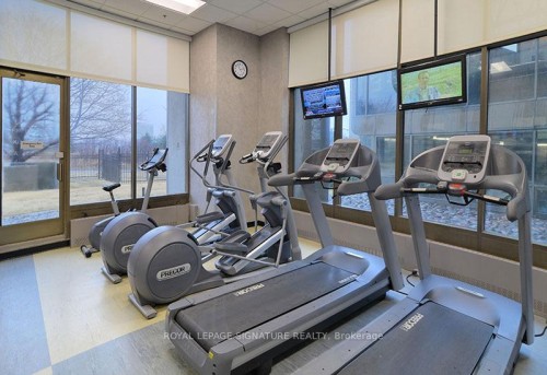 2904-2045 Lake Shore Boulevard W, Toronto, ON - Indoor Photo Showing Gym Room