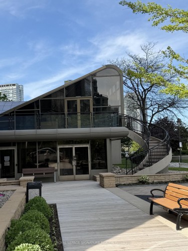 2904-2045 Lake Shore Boulevard W, Toronto, ON - Outdoor