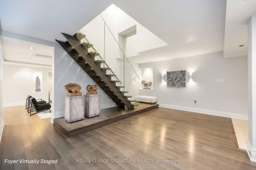 2904-2045 Lake Shore Boulevard W, Toronto, ON - Indoor Photo Showing Other Room