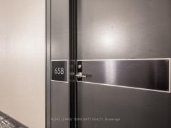 658-209 Fort York Boulevard Toronto, ON M5V 4A1