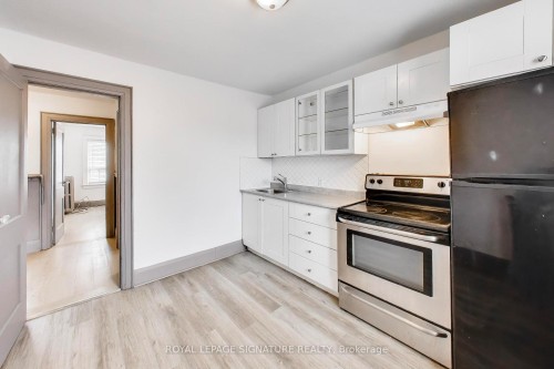 300 Concord Avenue, Toronto, ON - Indoor Photo Showing Kitchen