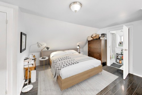 300 Concord Avenue, Toronto, ON - Indoor Photo Showing Bedroom