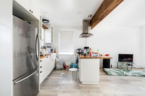 64 Pelmo Crescent, Toronto, ON - Indoor Photo Showing Other Room