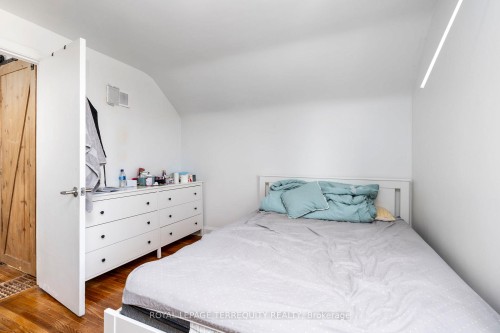 64 Pelmo Crescent, Toronto, ON - Indoor Photo Showing Bedroom