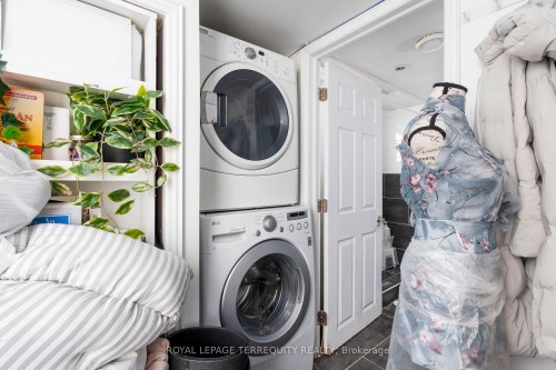 64 Pelmo Crescent, Toronto, ON - Indoor Photo Showing Laundry Room