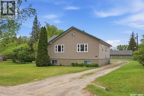 340 Charles Street, Asquith, SK - Outdoor