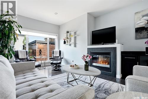 707 Sauer Crescent, Saskatoon, SK - Indoor Photo Showing Living Room With Fireplace