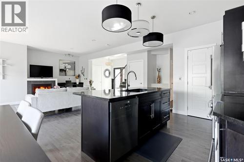 707 Sauer Crescent, Saskatoon, SK - Indoor Photo Showing Kitchen