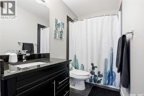 707 Sauer Crescent, Saskatoon, SK - Indoor Photo Showing Bathroom