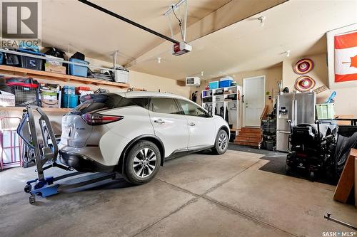 707 Sauer Crescent, Saskatoon, SK - Indoor Photo Showing Garage