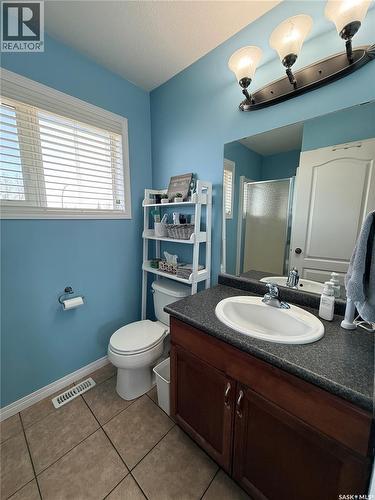 3102 37Th Street W, Saskatoon, SK - Indoor Photo Showing Bathroom