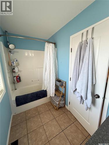 3102 37Th Street W, Saskatoon, SK - Indoor