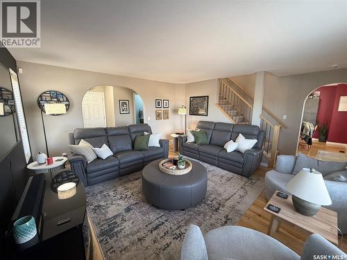 3102 37Th Street W, Saskatoon, SK - Indoor Photo Showing Living Room