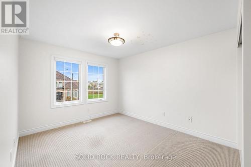 347 Bamburgh Way, Ottawa, ON - Indoor Photo Showing Other Room