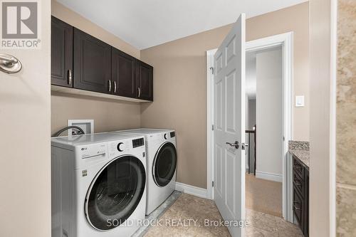347 Bamburgh Way, Ottawa, ON - Indoor Photo Showing Laundry Room