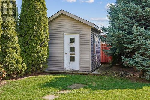 72 Eastbury Drive, Hamilton, ON - Outdoor