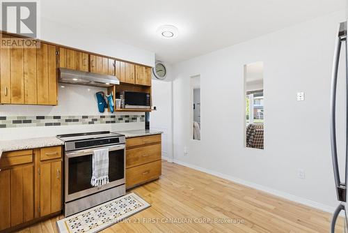 796 Viscount Road, London South (South N), ON - Indoor Photo Showing Kitchen