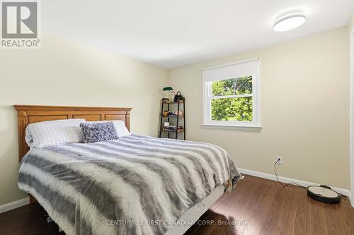 796 Viscount Road, London South (South N), ON - Indoor Photo Showing Bedroom