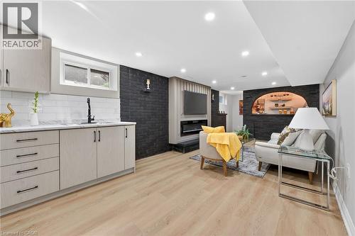 83 Riverdale Drive, Hamilton, ON - Indoor
