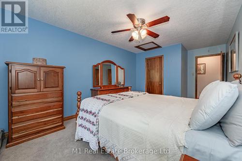 6946 Fife Road, Guelph/Eramosa, ON - Indoor Photo Showing Bedroom