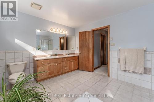 6946 Fife Road, Guelph/Eramosa, ON - Indoor Photo Showing Bathroom