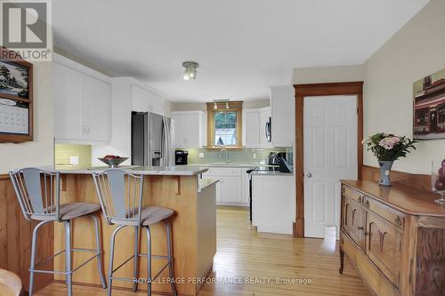 9374 Marvelville Road, Ottawa, ON - Indoor Photo Showing Kitchen