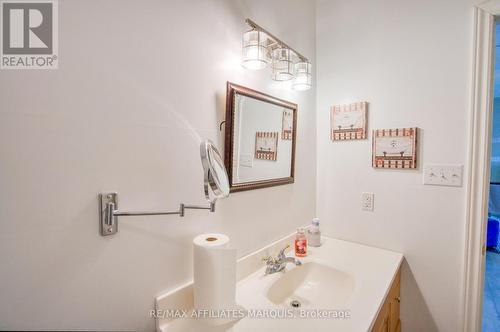 4 Warner Lane, Rideau Lakes, ON - Indoor Photo Showing Bathroom