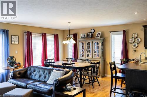 100 Mechanic Street W, Waterford, ON - Indoor