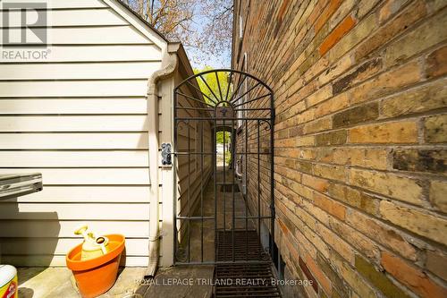 997 Maitland Street, London East (East B), ON - Outdoor
