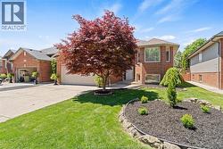 1531 VENETIAN AVENUE Windsor, ON N8P 1P9