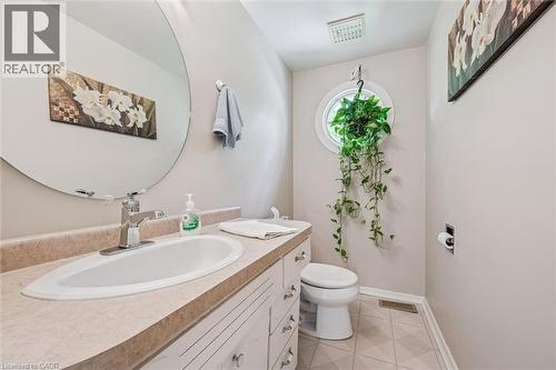 15 Cloverdale Crescent, Kitchener, ON - Indoor Photo Showing Bathroom