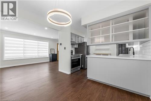 5 Armour Drive, Welland, ON - Indoor Photo Showing Kitchen