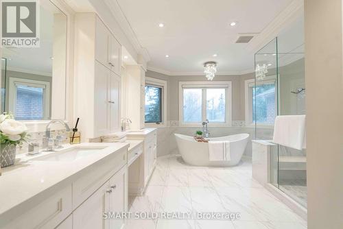 107 Arnold Avenue, Vaughan, ON - Indoor Photo Showing Bathroom
