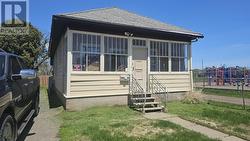 283 Brock ST E Thunder Bay, ON P7E 4H3