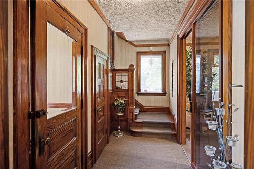 26 Edmonton Street, Winnipeg, MB 