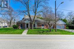 44 HIGHLAND CRESCENT  Toronto, ON M2L 1G6