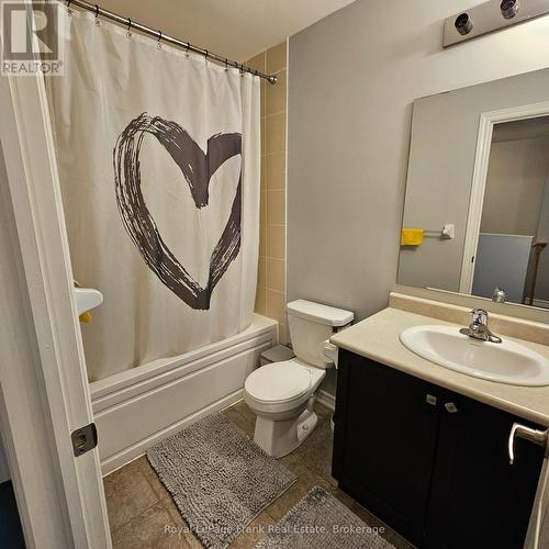 41 Milson Crescent, Essa (Angus), ON - Indoor Photo Showing Bathroom